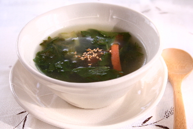 セロリの翡翠スープ